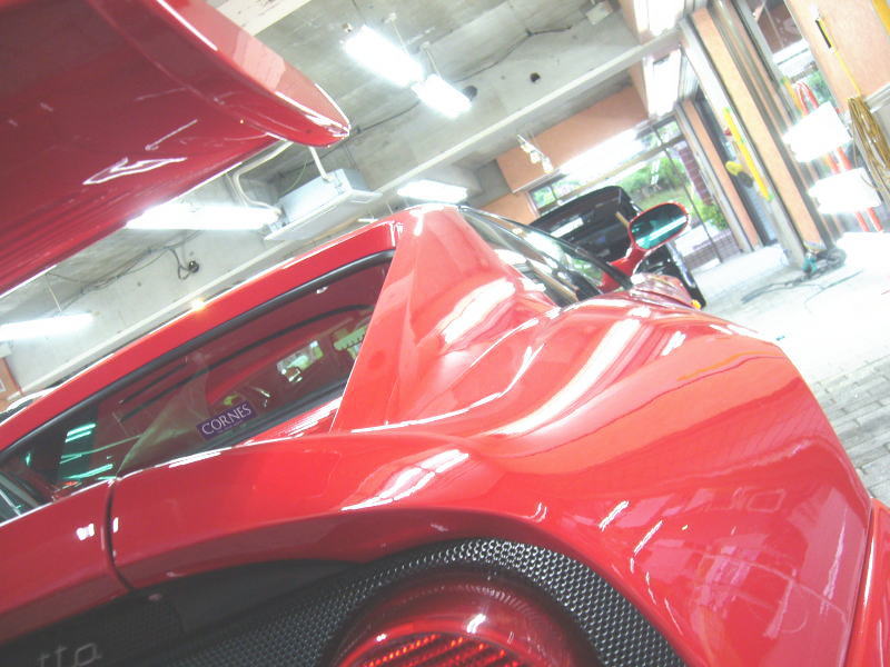 ガラスコーティング 横浜 Ferrari